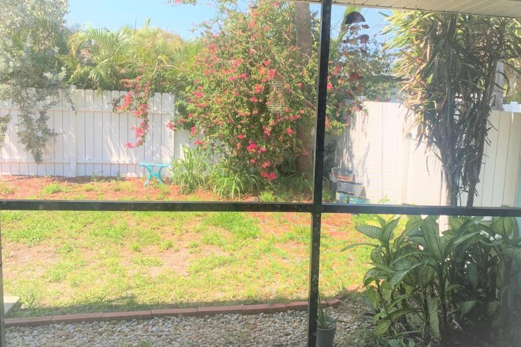 Bright And Beachy 2Bed 1Bath Home - Unit 210 Cocoa Beach Exterior foto