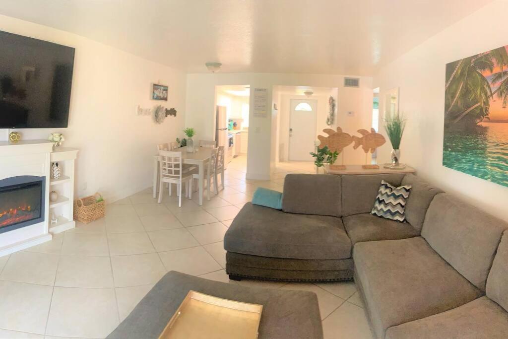 Bright And Beachy 2Bed 1Bath Home - Unit 210 Cocoa Beach Exterior foto