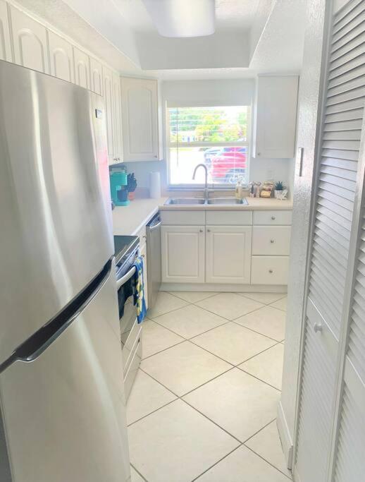Bright And Beachy 2Bed 1Bath Home - Unit 210 Cocoa Beach Exterior foto